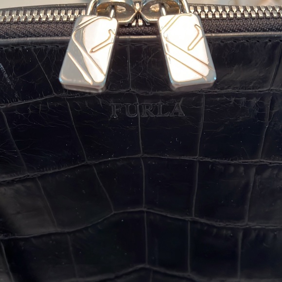 Furla Black Croc-Embossed Leather Handbag with Dust - Picture 2 of 10